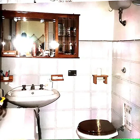La Casa Di Alice Apartment *